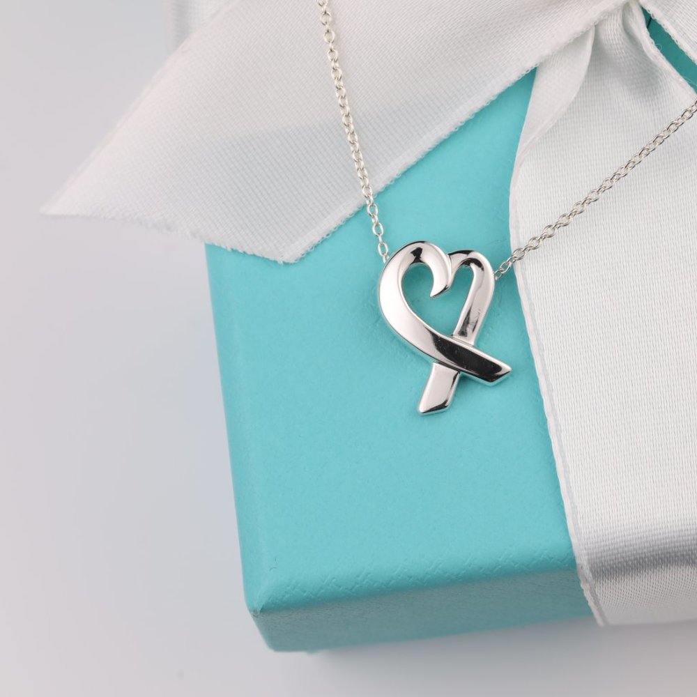 Tiffany & Co. Necklace Paloma Picasso Vintage Loving Heart Pendant in Silver - Picture 5 of 10